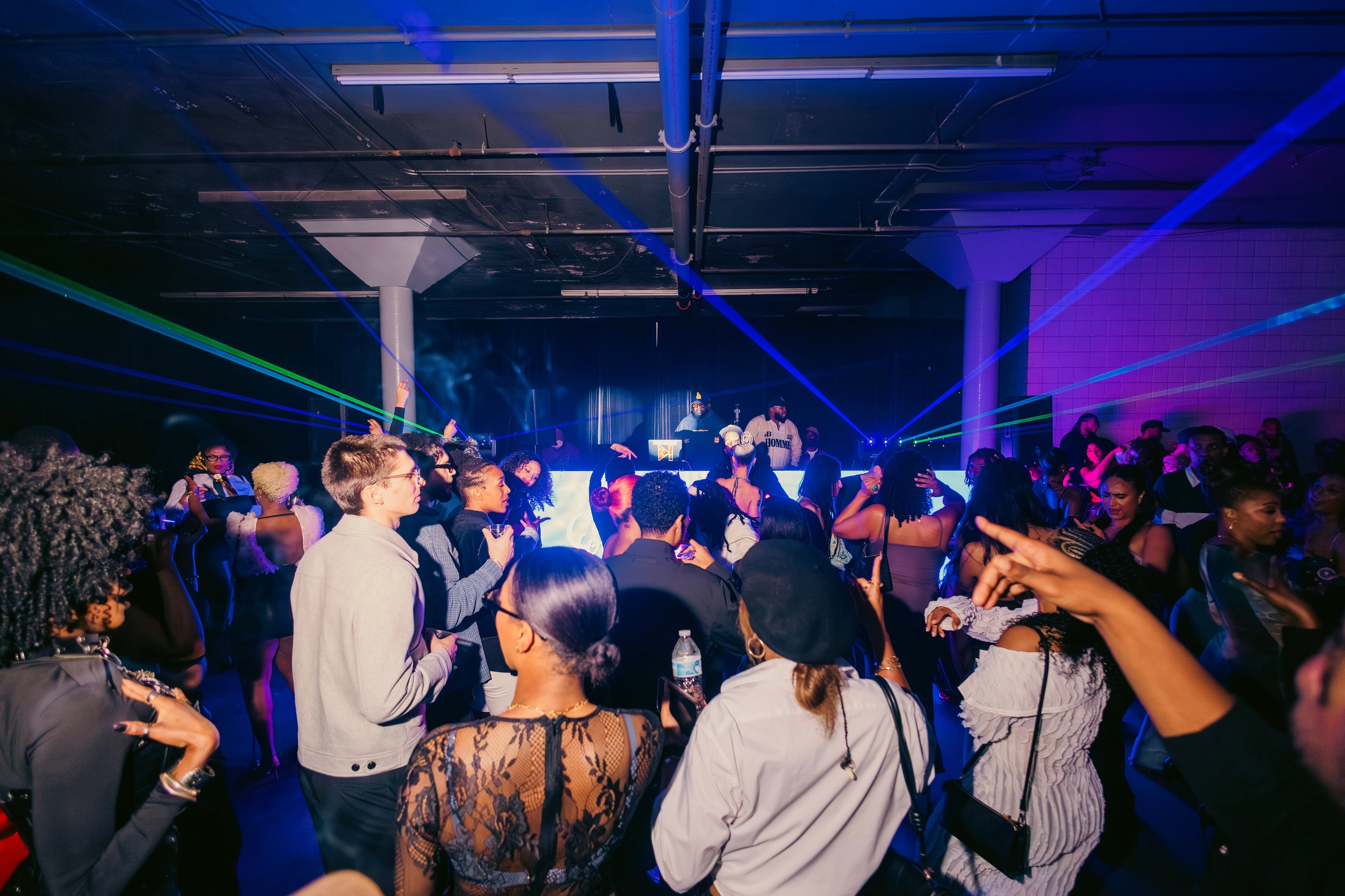 About Last Night: Wine Party Experience
